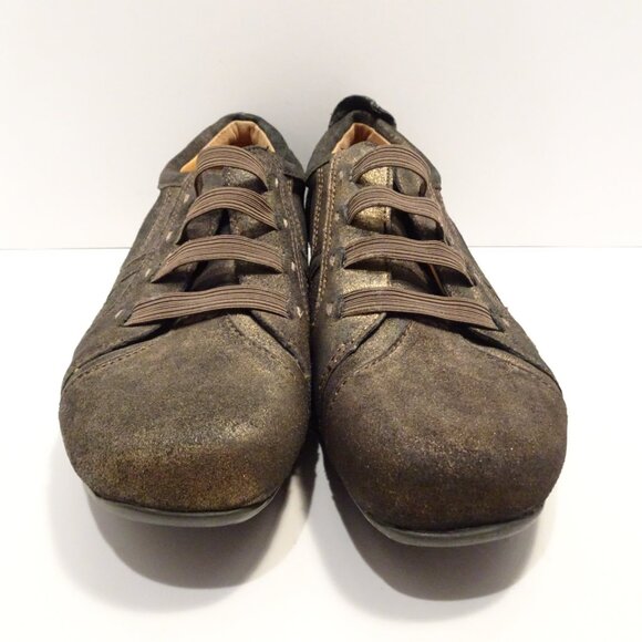 EARTHIES Ronda Rock Bronze Dk Brown Suede Slip on Hidden Wedge Flat Shoes 8B - Picture 2 of 7